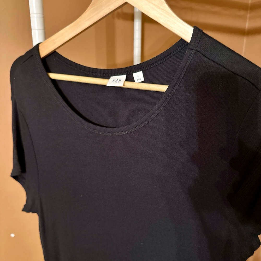 GAP Women's Classic Black Midi Dress NWOT Never worn.